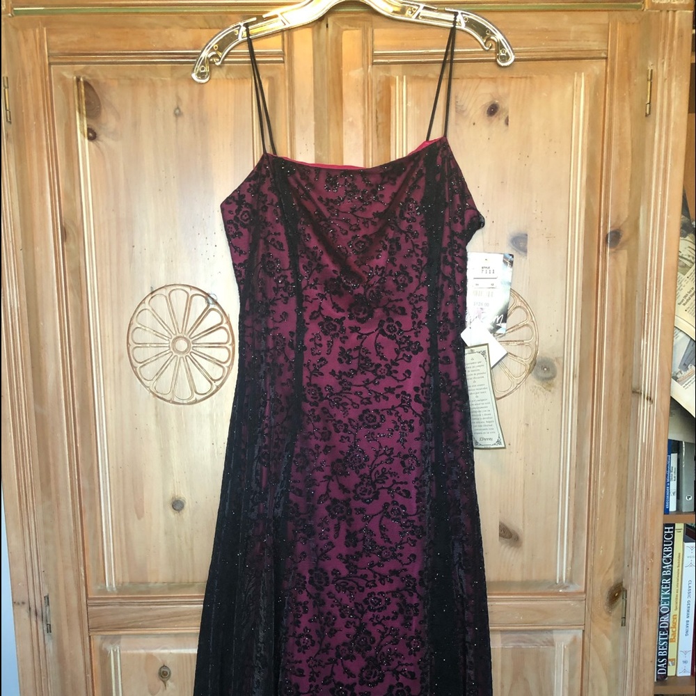 Zum Zum Black Lace/Hot Pink Satin Dress (NWT).
